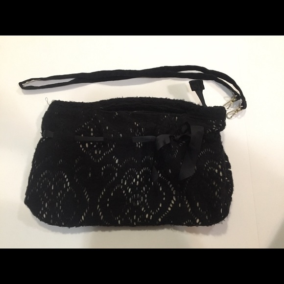 Luna Llena Black Crochet Knit Bag Purse w Ribbon - Picture 7 of 14